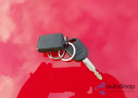 2009 Ford Focus Sel z USA, uszkodzony, nr VIN 1FAHP37N69W250280